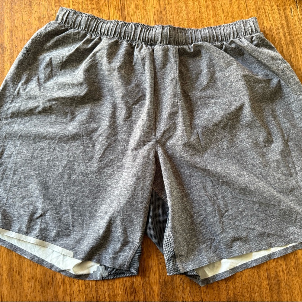 Lululemon Pacebreaker 7" Gray Men's Athletic Shorts